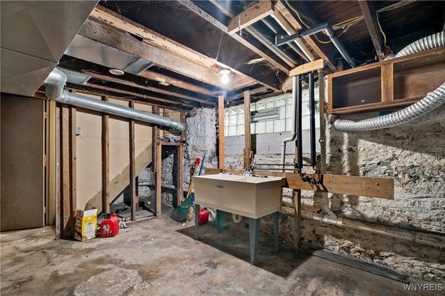 71 Hoyt Street, Buffalo, NY 14213