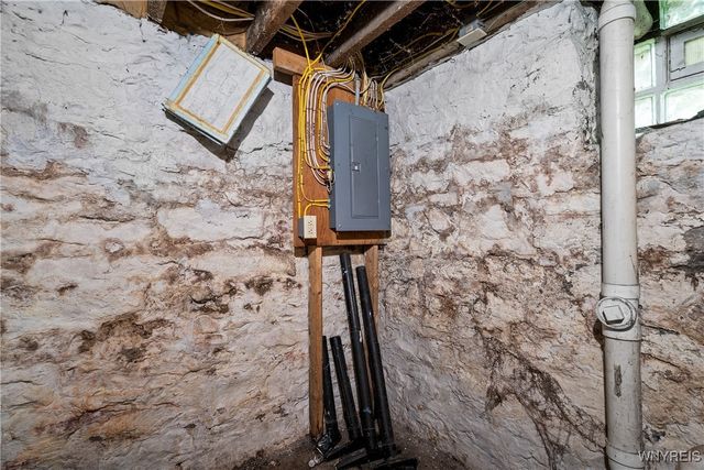 71 Hoyt Street, Buffalo, NY 14213