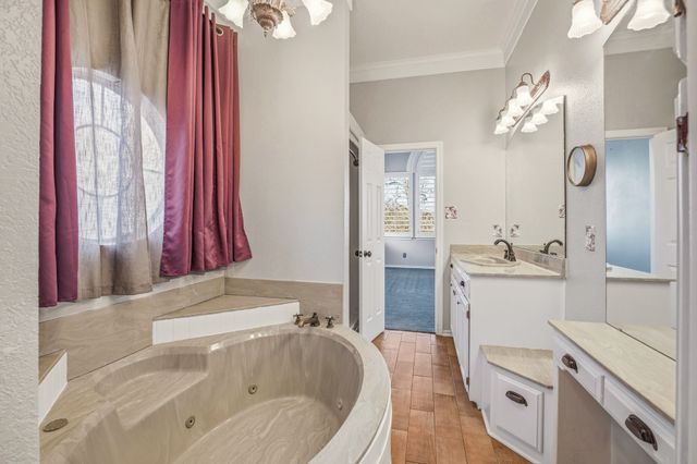 107 Sandra Palmer Street, Stephenville, TX 76401