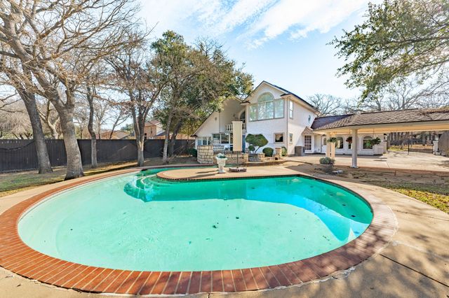 107 Sandra Palmer Street, Stephenville, TX 76401