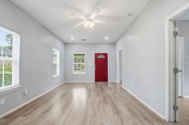 3516 Hamilton Avenue, Dallas, TX 75210