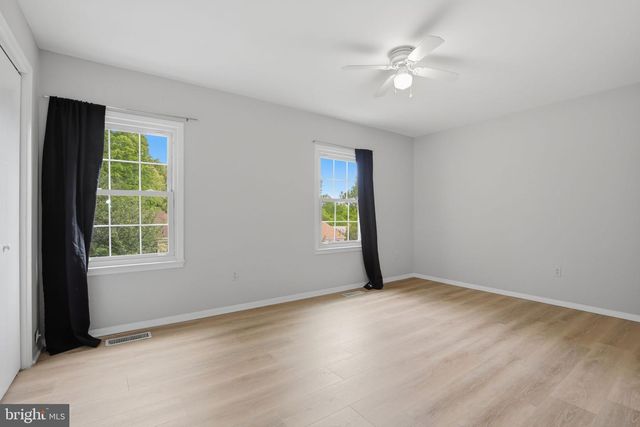 7739 TIVERTON DR, Springfield, VA 22152