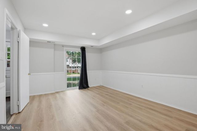 7739 TIVERTON DR, Springfield, VA 22152
