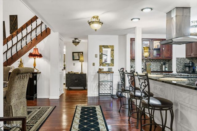 38 May Apple Way, Malta, NY 12020