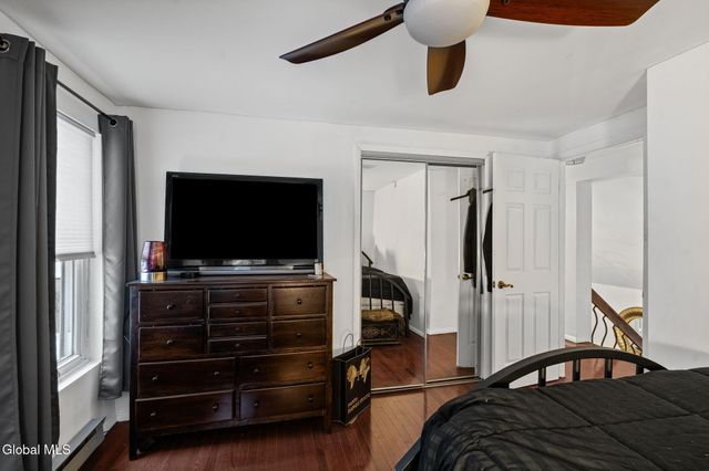 38 May Apple Way, Malta, NY 12020