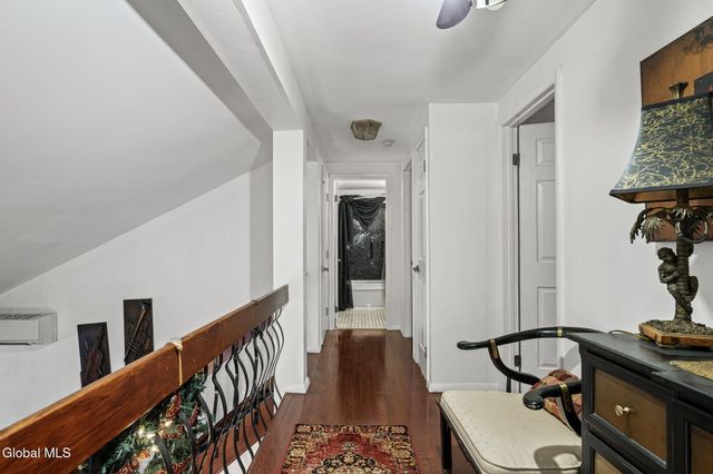 38 May Apple Way, Malta, NY 12020