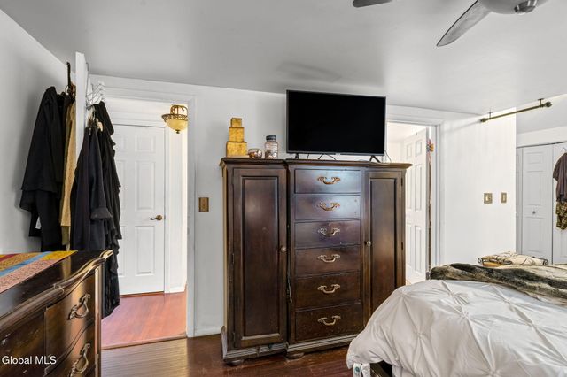 38 May Apple Way, Malta, NY 12020