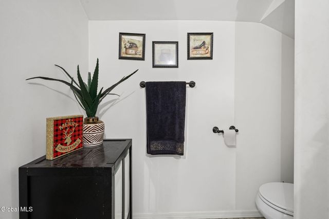 38 May Apple Way, Malta, NY 12020