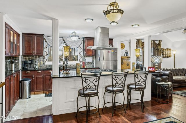 38 May Apple Way, Malta, NY 12020