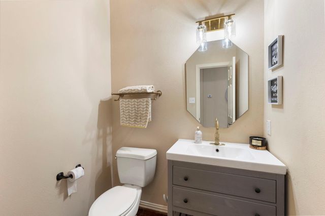 19 Driftdale Place, Spring, TX 77389