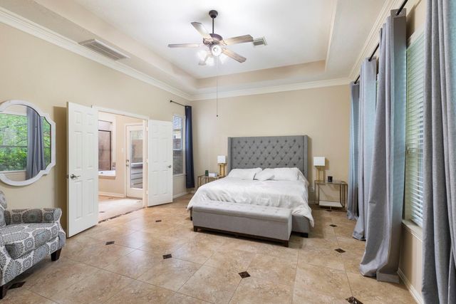 19 Driftdale Place, Spring, TX 77389
