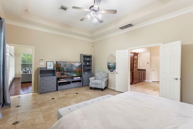 19 Driftdale Place, Spring, TX 77389
