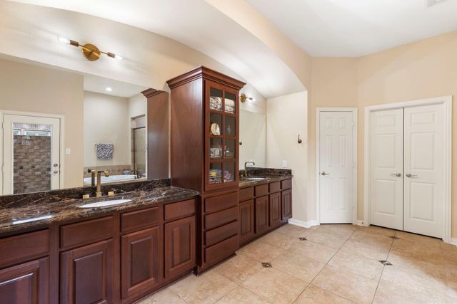 19 Driftdale Place, Spring, TX 77389