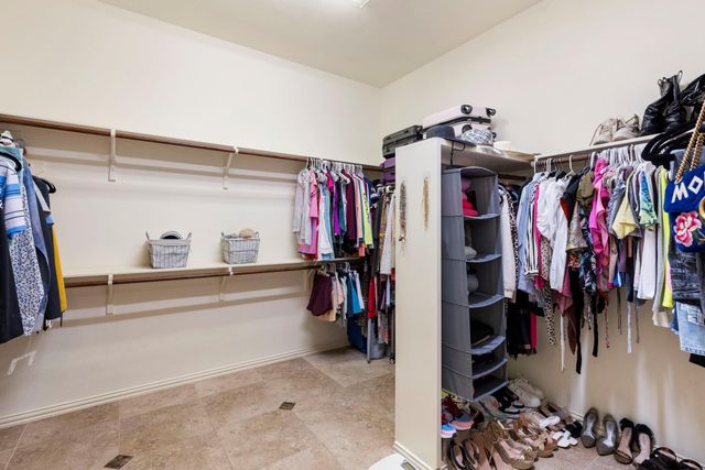 19 Driftdale Place, Spring, TX 77389