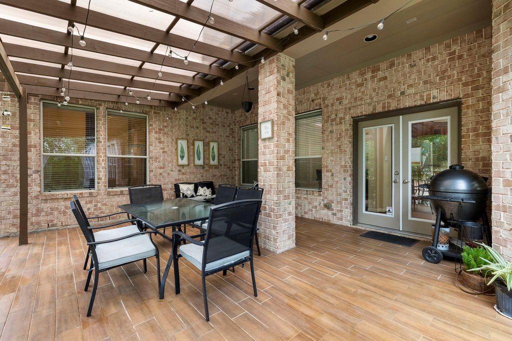 19 Driftdale Place, Spring, TX 77389