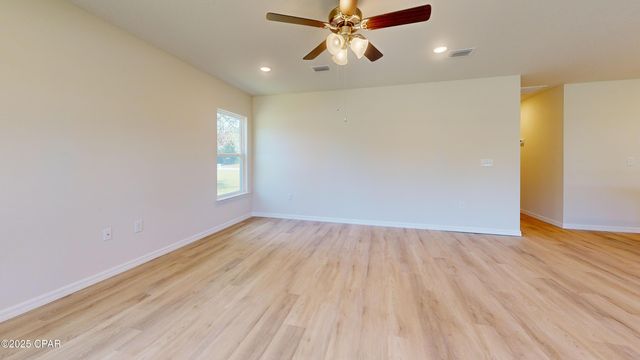 3884 Bricknell Avenue, Chipley, FL 32428