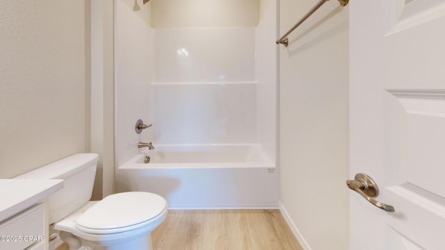 3884 Bricknell Avenue, Chipley, FL 32428