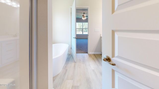 3884 Bricknell Avenue, Chipley, FL 32428