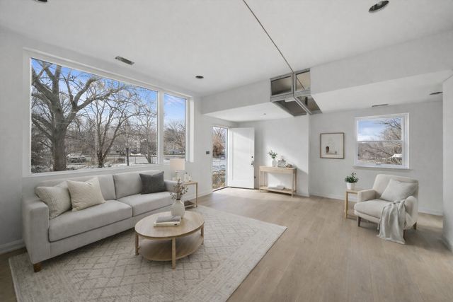 1313 Shields Avenue, Chicago Heights, IL 60411