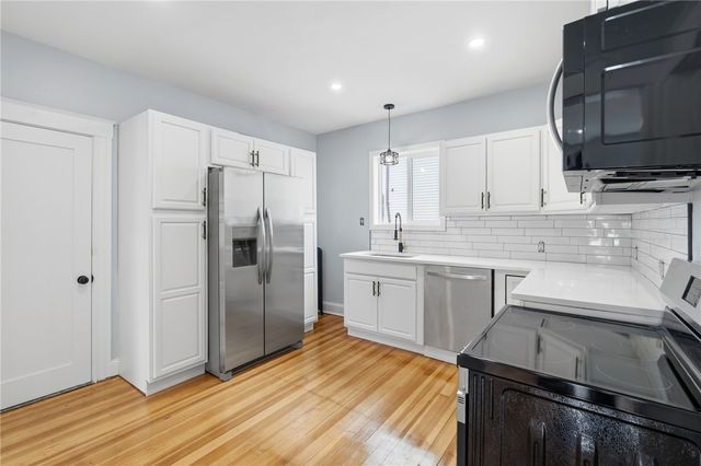 25 Lambert Street, Cranston, RI 02910