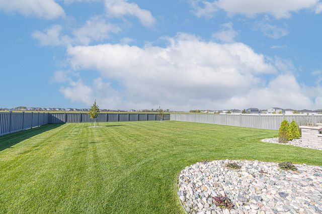 6969 Golden Valley Parkway S, Fargo, ND 58104