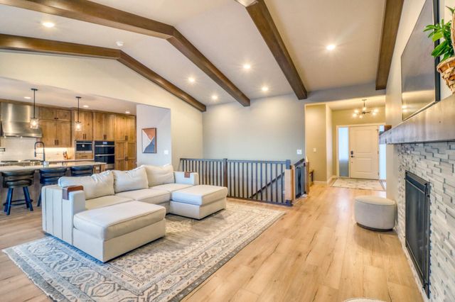 6969 Golden Valley Parkway S, Fargo, ND 58104