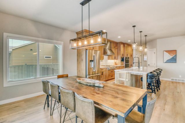 6969 Golden Valley Parkway S, Fargo, ND 58104