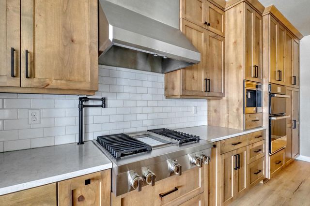 6969 Golden Valley Parkway S, Fargo, ND 58104