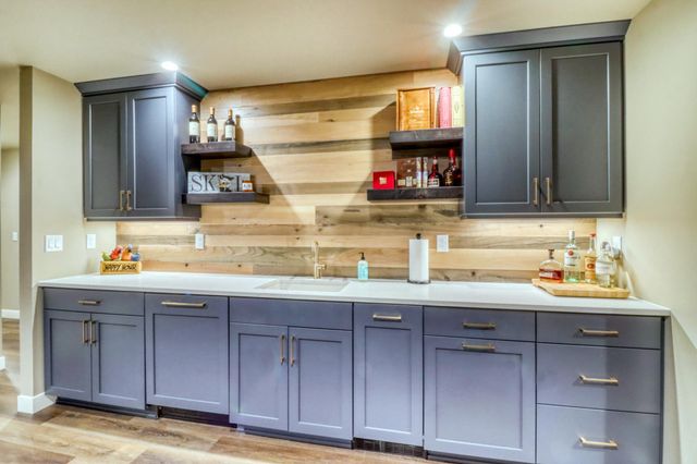 6969 Golden Valley Parkway S, Fargo, ND 58104