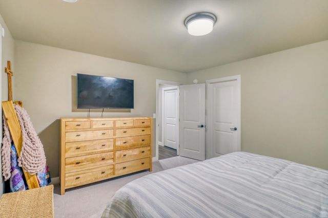 6969 Golden Valley Parkway S, Fargo, ND 58104