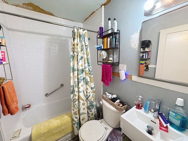 1404 Kirkwood Boulevard, Davenport, IA 52803