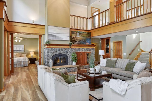 16057 673rd Avenue, Hutchinson, MN 55350