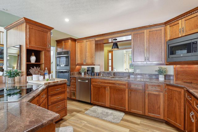 16057 673rd Avenue, Hutchinson, MN 55350