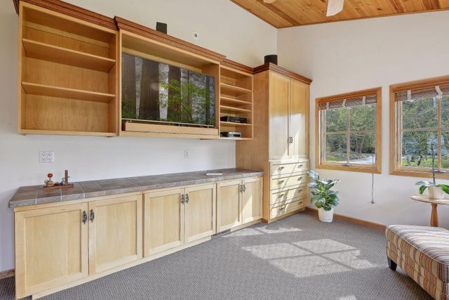 16057 673rd Avenue, Hutchinson, MN 55350