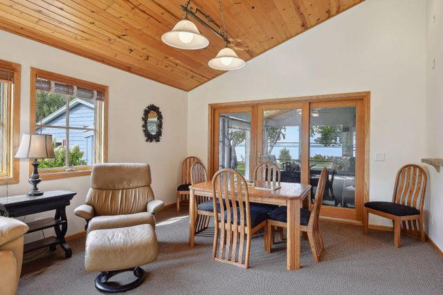 16057 673rd Avenue, Hutchinson, MN 55350