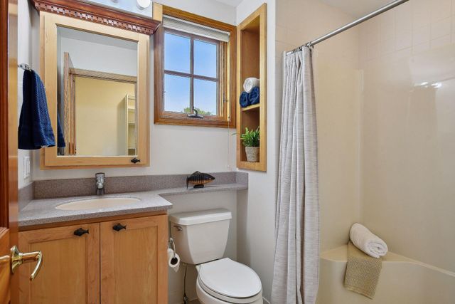 16057 673rd Avenue, Hutchinson, MN 55350