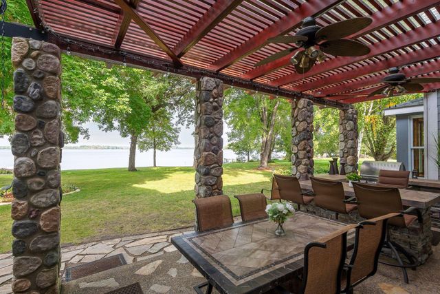 16057 673rd Avenue, Hutchinson, MN 55350