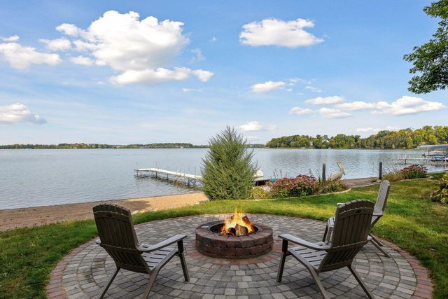 16057 673rd Avenue, Hutchinson, MN 55350