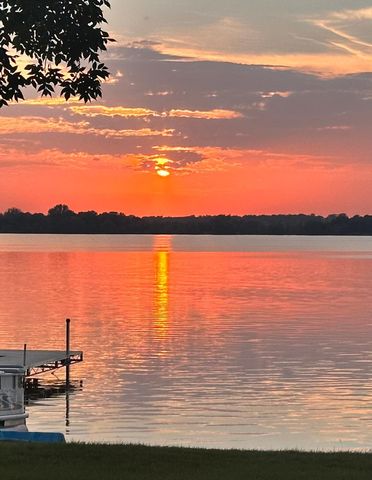 16057 673rd Avenue, Hutchinson, MN 55350