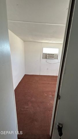 8068 N DESERT Boulevard, Canutillo, TX 79835