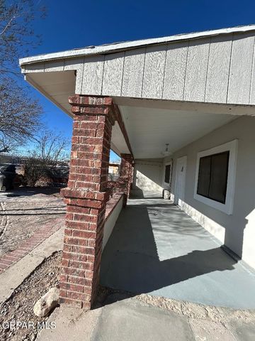 8068 N DESERT Boulevard, Canutillo, TX 79835