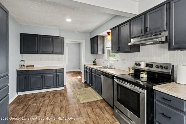 370 S Cedar Street, Williamston, MI 48895