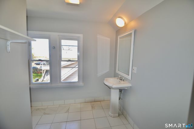48 Riverview Place, Stratford, CT 06615