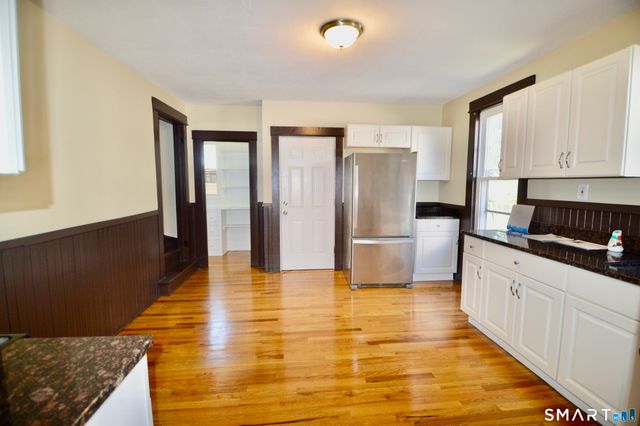 48 Riverview Place, Stratford, CT 06615