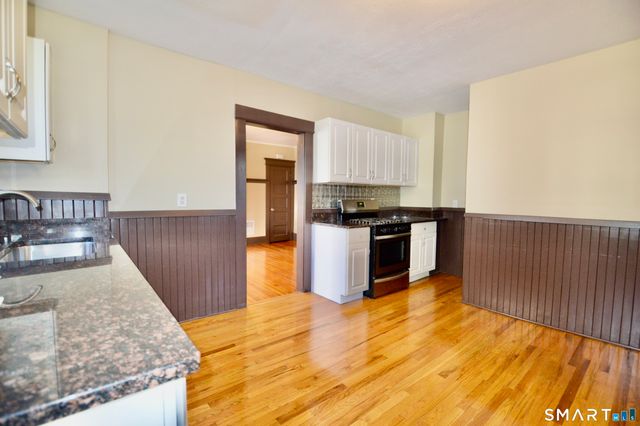 48 Riverview Place, Stratford, CT 06615