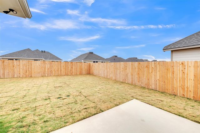 124 Maybelline RD, Jarrell, TX 76537
