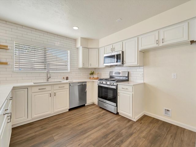 14810 Silver Knight Court, Houston, TX 77062