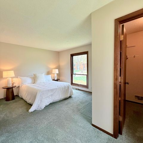 8989 Jasmine Lane S, Cottage Grove, MN 55016