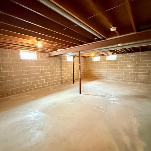 8989 Jasmine Lane S, Cottage Grove, MN 55016
