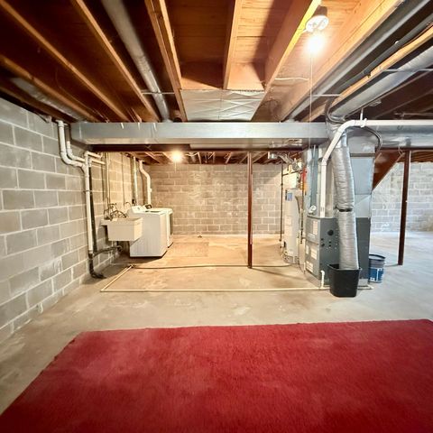 8989 Jasmine Lane S, Cottage Grove, MN 55016